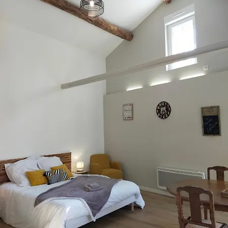 Le Moulin De Puyrouzeau * Saint-Jean-de-Beugne